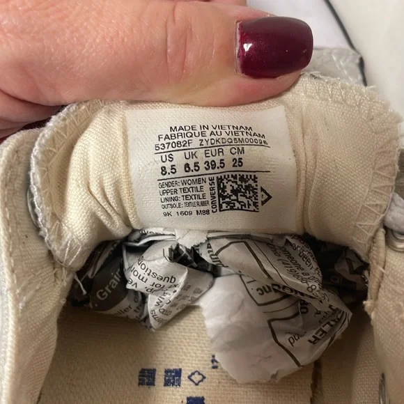 Women’s converse slip on shoe - Picture 6 of 7